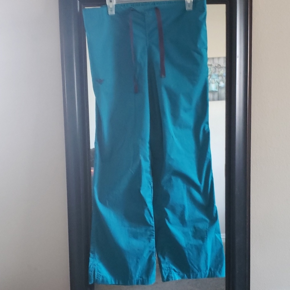 Med Couture EZ Flex scrub pants